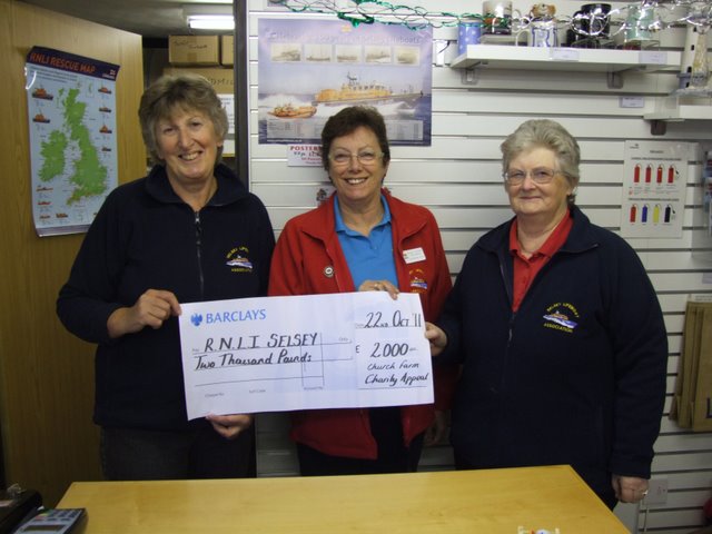 Ros, Chris and Lesley with the Church Farm, Pagham Cheque for �2000