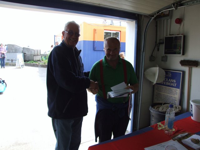 Selsey Lifeboat Sponsored Walk 2011